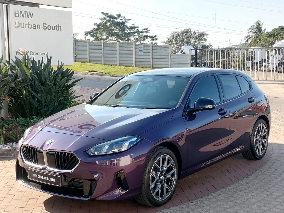 BMW 118 A/T (F70), image 1