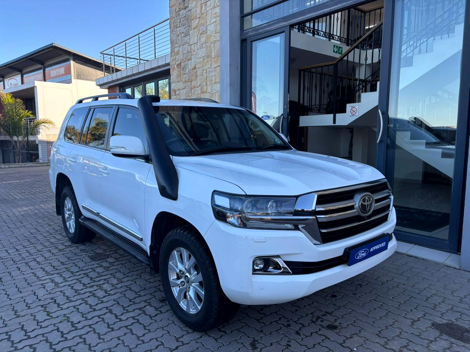 Toyota Land Cruiser 200 4.5D-4D V8 VX-R, image 1