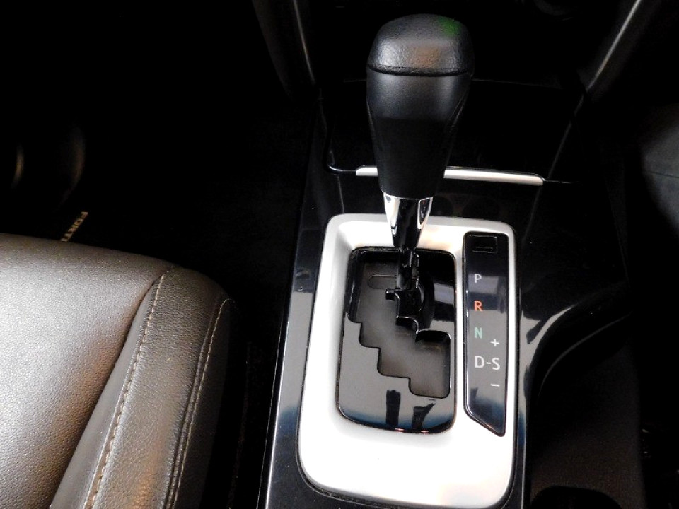 TOYOTA FORTUNER 2.4GD-6 4X4 A/T, image 2
