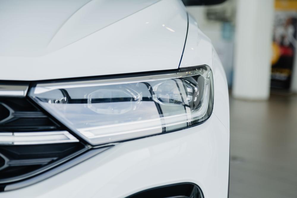 Volkswagen T-Roc 2.0 TSI 4Motion R-Line DSG, image 2