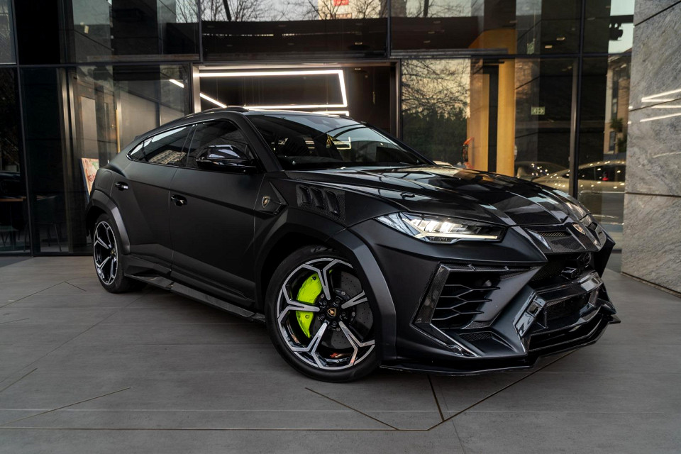 LAMBORGHINI URUS 4.0 V8