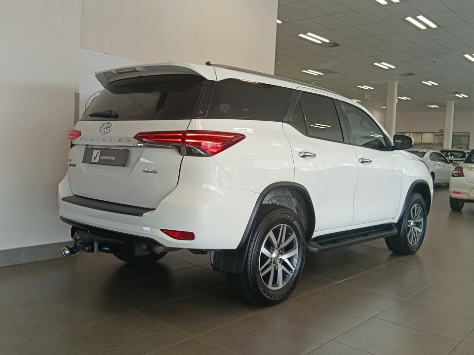 TOYOTA FORTUNER 2.8GD-6 4X4 A/T, image 2