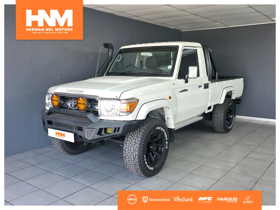 Toyota Land Cruiser 79 4.0 V6, image 1