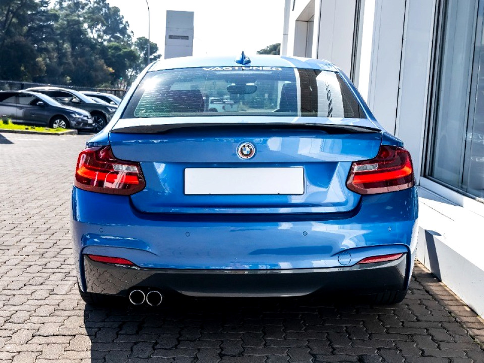 BMW 220i coupe M Sport auto, image 2