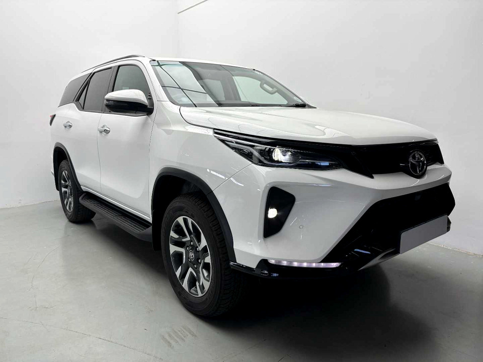 TOYOTA FORTUNER 2.8 GD-6 4X4 AT (MHEV), image 1