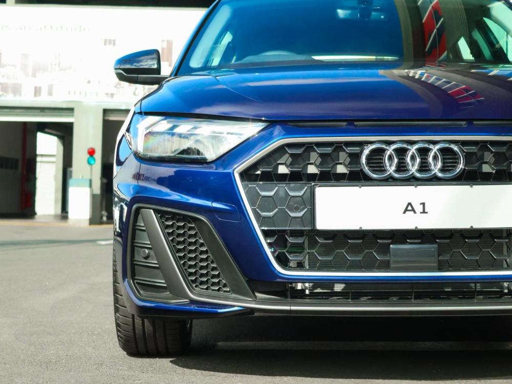 AUDI A1 SPORTBACK 1.0 TFSI S-LINE S TRONIC (30 TFSI), image 2