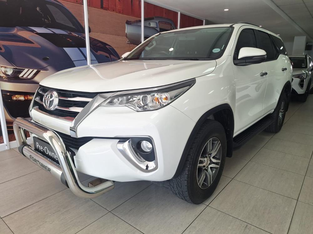 TOYOTA  FORTUNER 2.4GD-6 R/B A/T, image 1