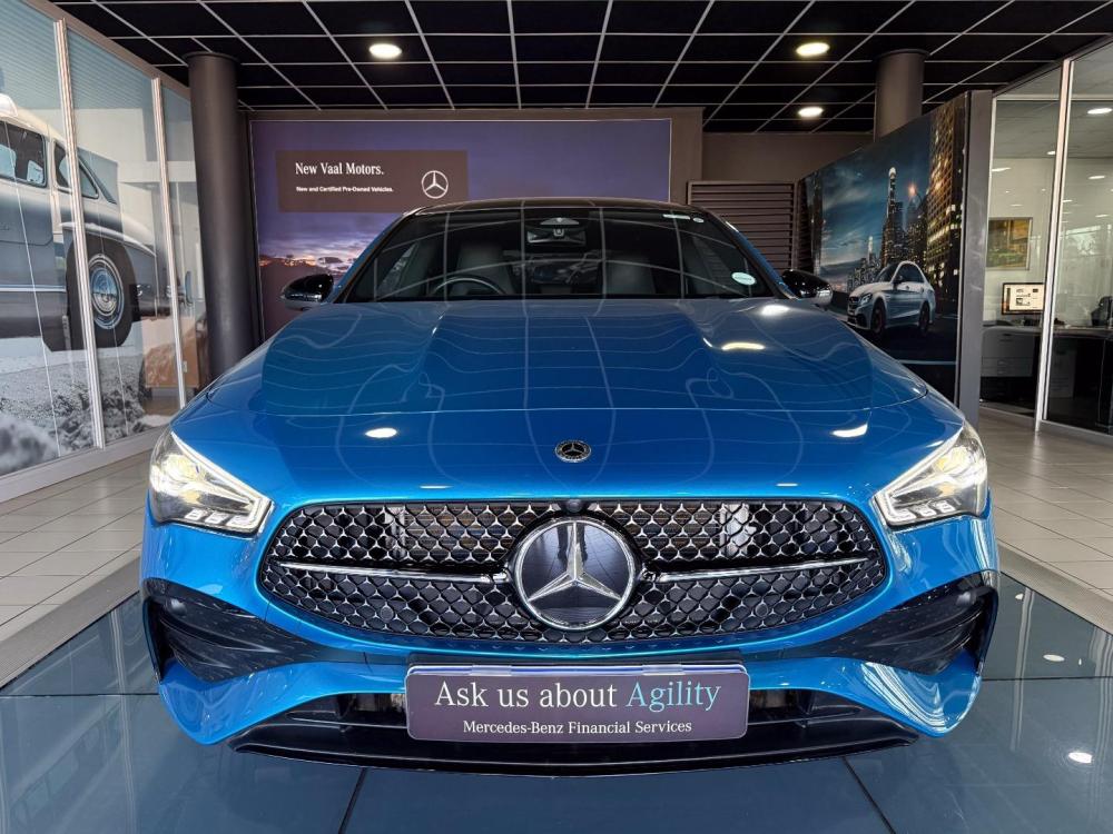 Mercedes-Benz CLA 200 Auto, image 2