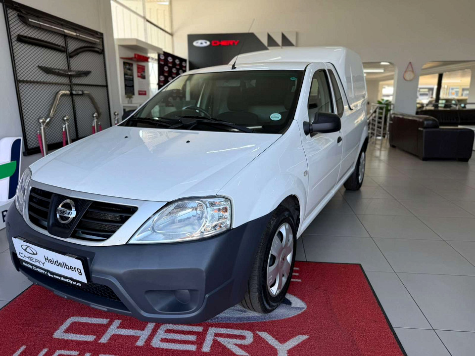 NISSAN NP200 1.6  A/C SAFETY PACK P/U S/C, image 1