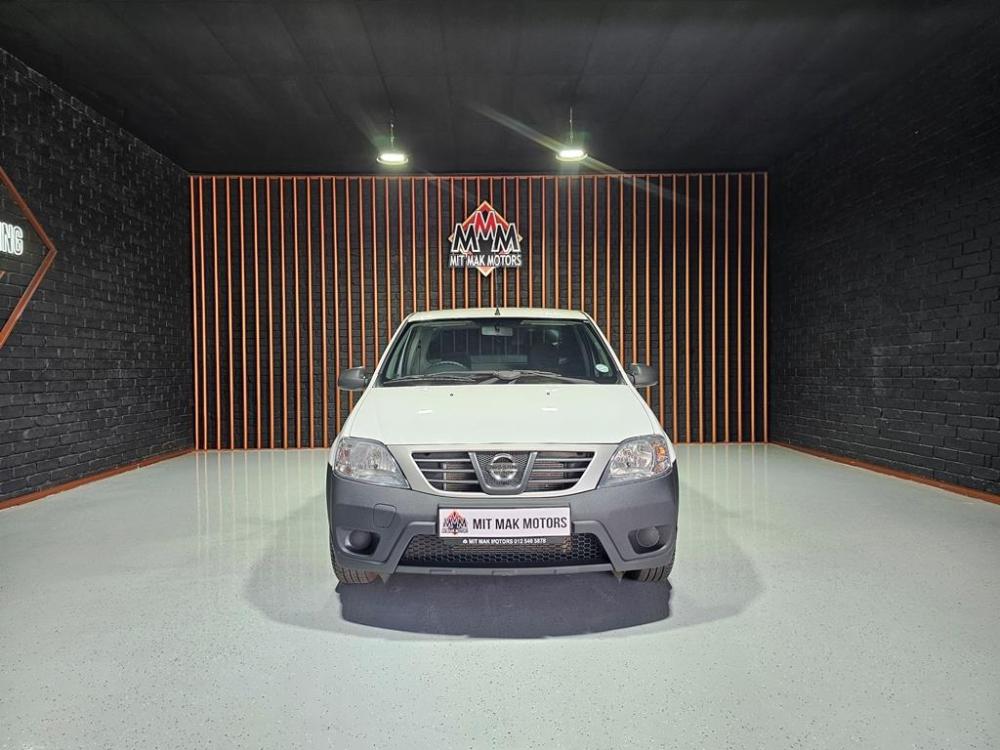 Nissan NP200 1.6 8V Base A/C + Safety Pack, image 2