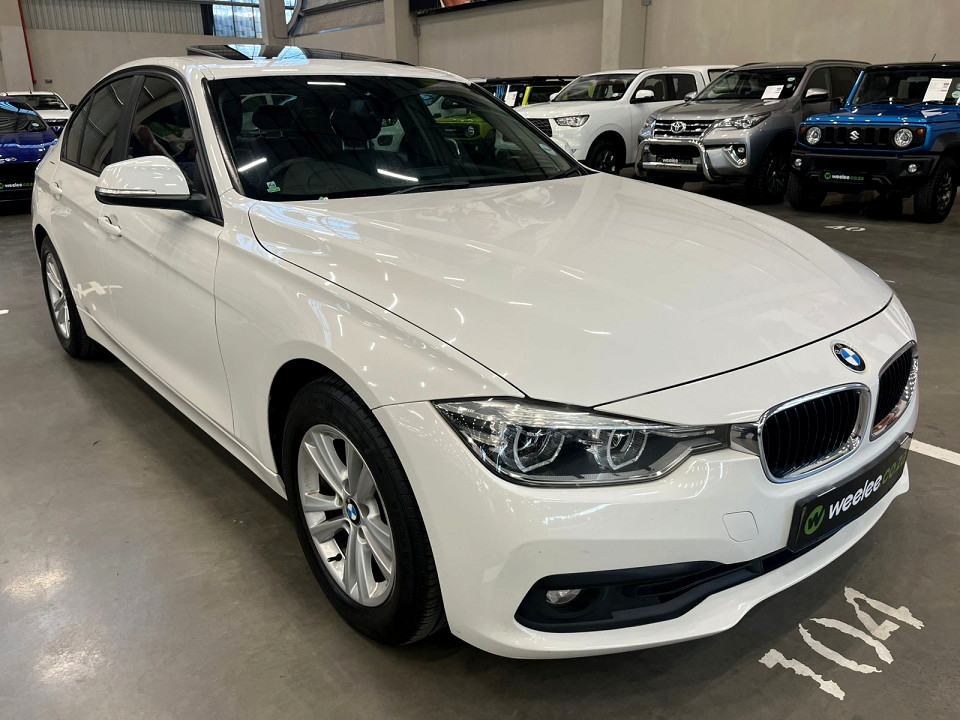 BMW 320i A/T (F30), image 1