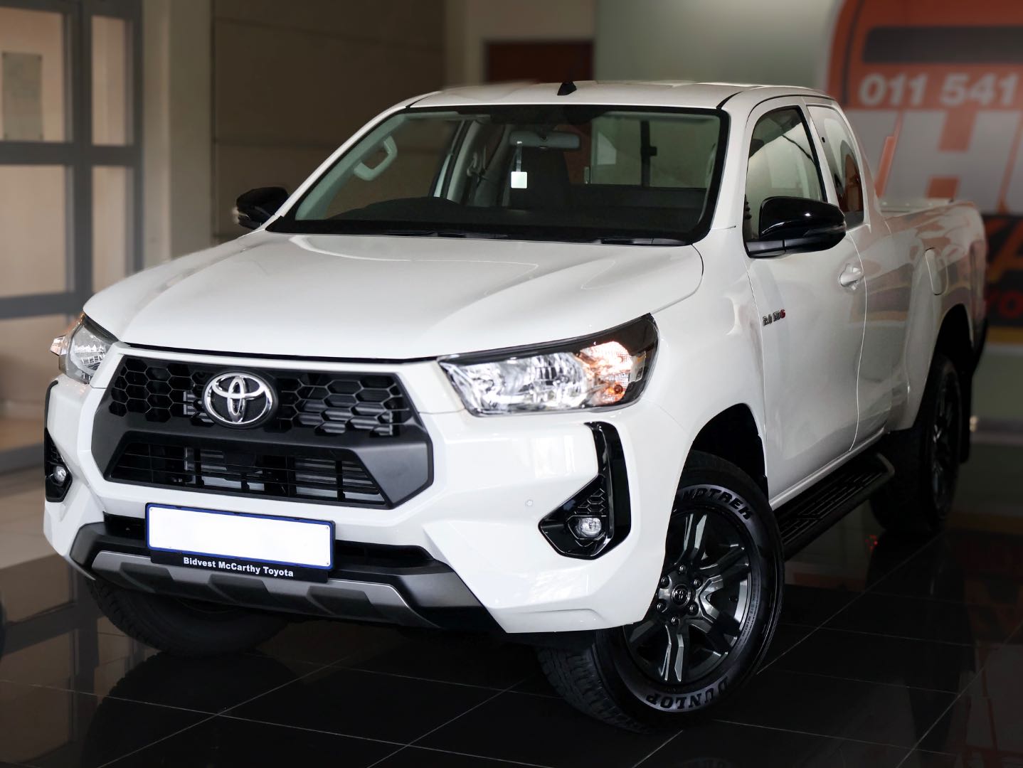 Toyota Hilux Xtra Cab 2.4 GD-6 RB Raider 6MT, image 1