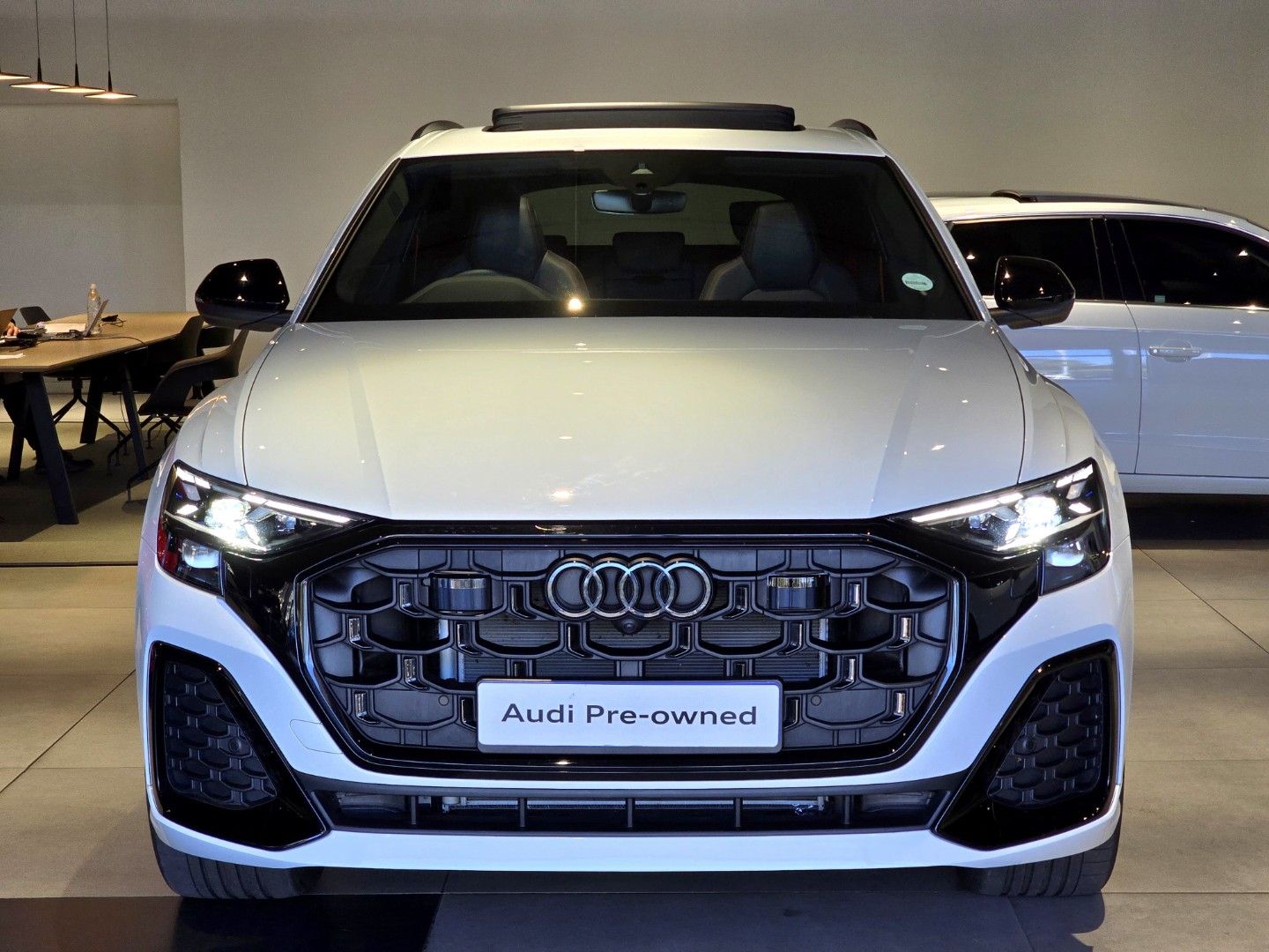 AUDI Q8 45TDI QUATTRO TIP BLACK EDITION, image 2