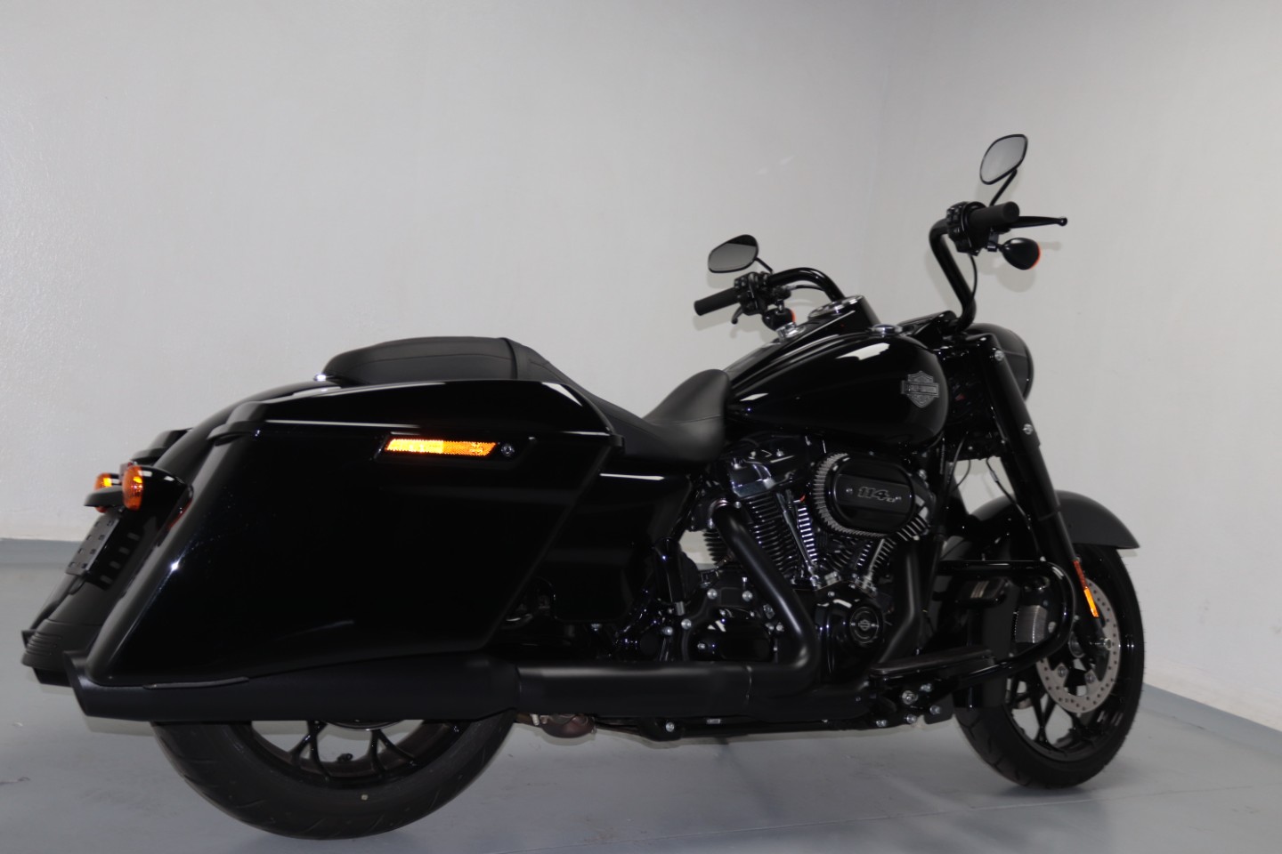 HARLEY DAVIDSON ROAD KING SPECIAL 114, image 2