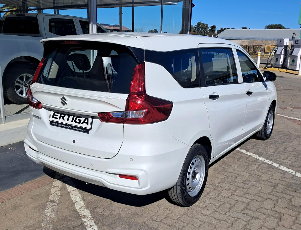 SUZUKI ERTIGA 1.5 GA, image 2