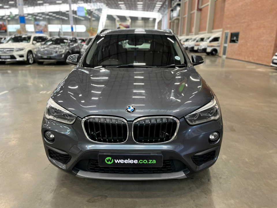 BMW X1 sDRIVE20i  A/T (F48), image 1