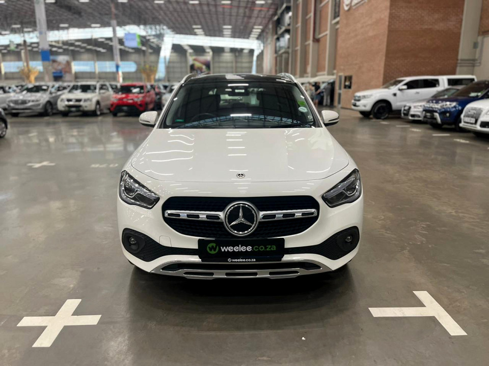 MERCEDES-BENZ GLA 200 PROGRESSIVE A/T, image 1