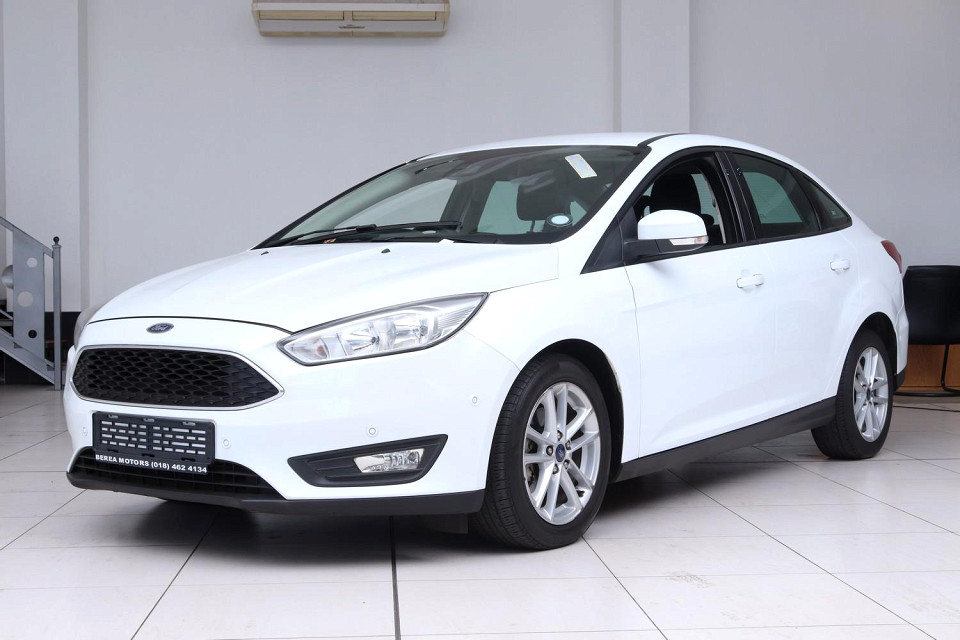FORD FOCUS 1.5 ECOBOOST TREND A/T 5Dr, image 2