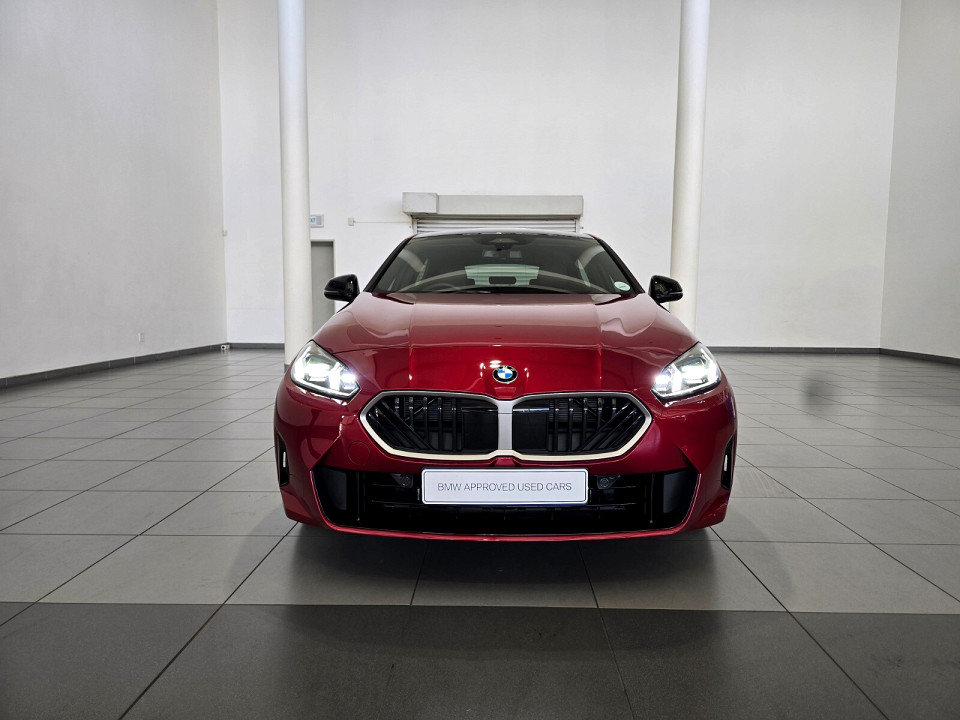 BMW 118 PURE DESIGN A/T (F70), image 2