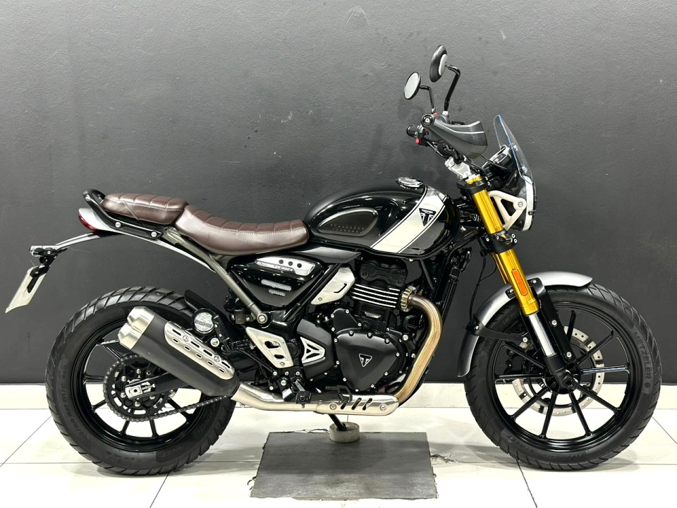 TRIUMPH 400X, image 2