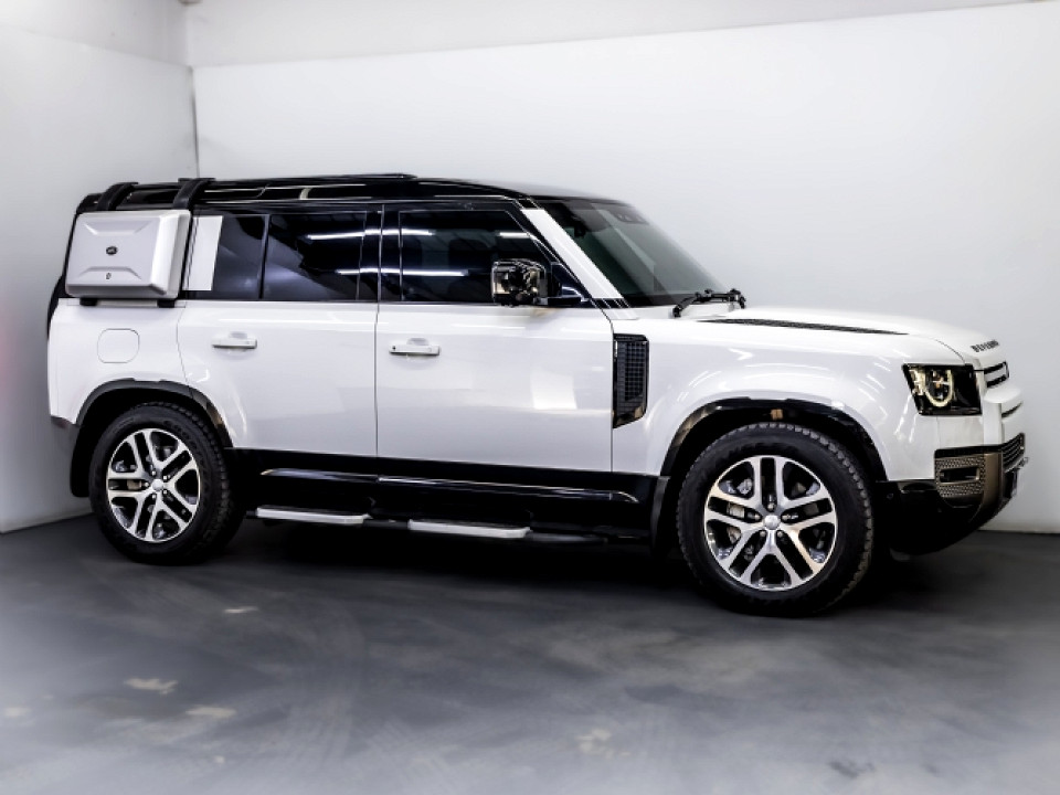 LAND ROVER DEFENDER 110 D300 HSE X-DYNAMIC, image 2