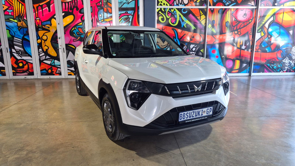MAHINDRA XUV3XO 1.2T MX2 A/T, image 1