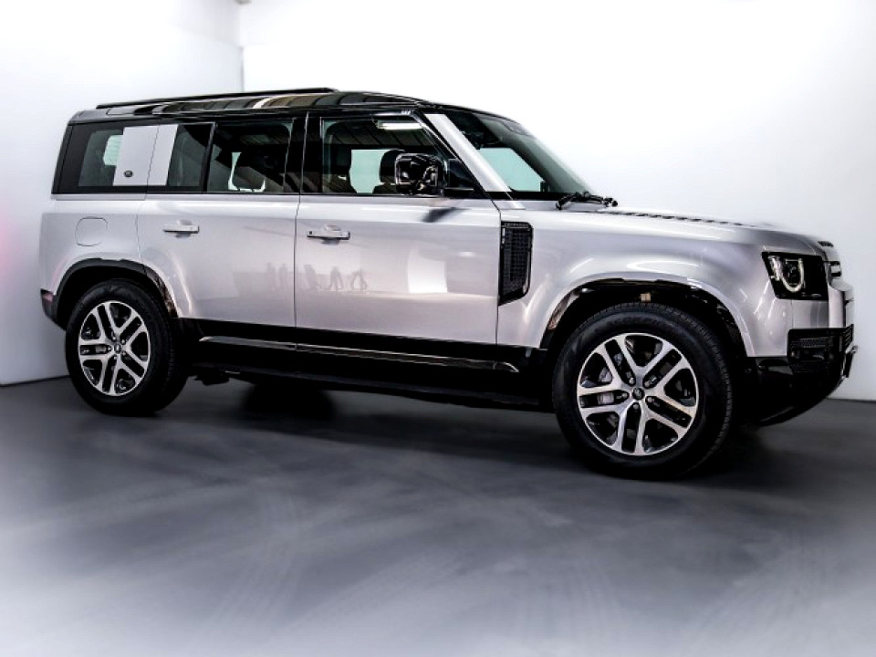 LAND ROVER DEFENDER 110 D300 SE X-DYNAMIC (221KW), image 2