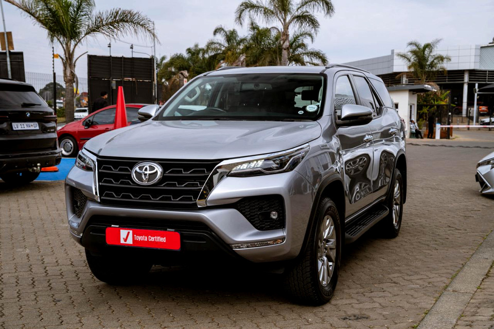 TOYOTA FORTUNER 2.8GD-6 R/B A/T, image 2