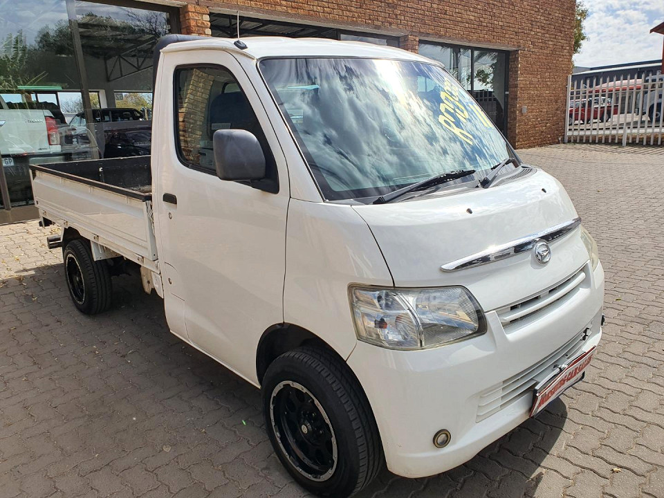 Daihatsu Gran Max 1.5, image 1