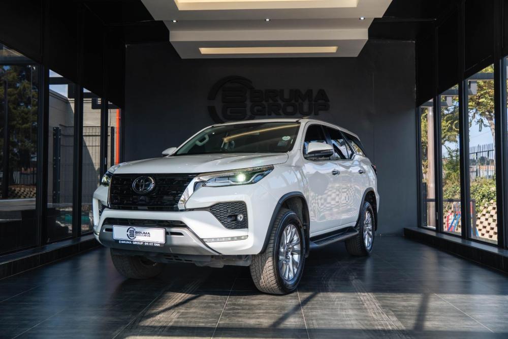 Toyota Fortuner 2.8GD-6 VX A/T, image 1
