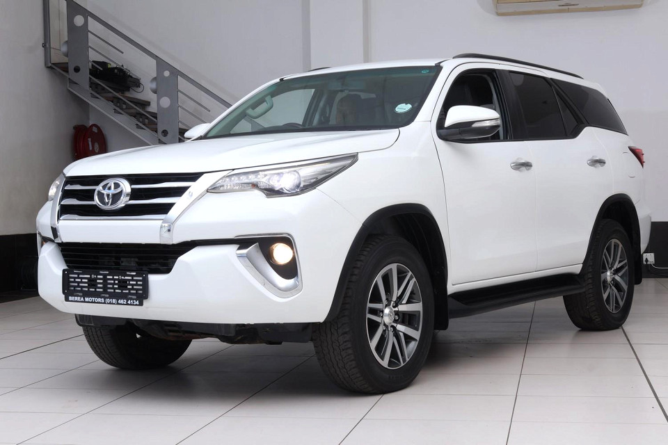 TOYOTA FORTUNER 2.8GD-6 4X4 A/T, image 2