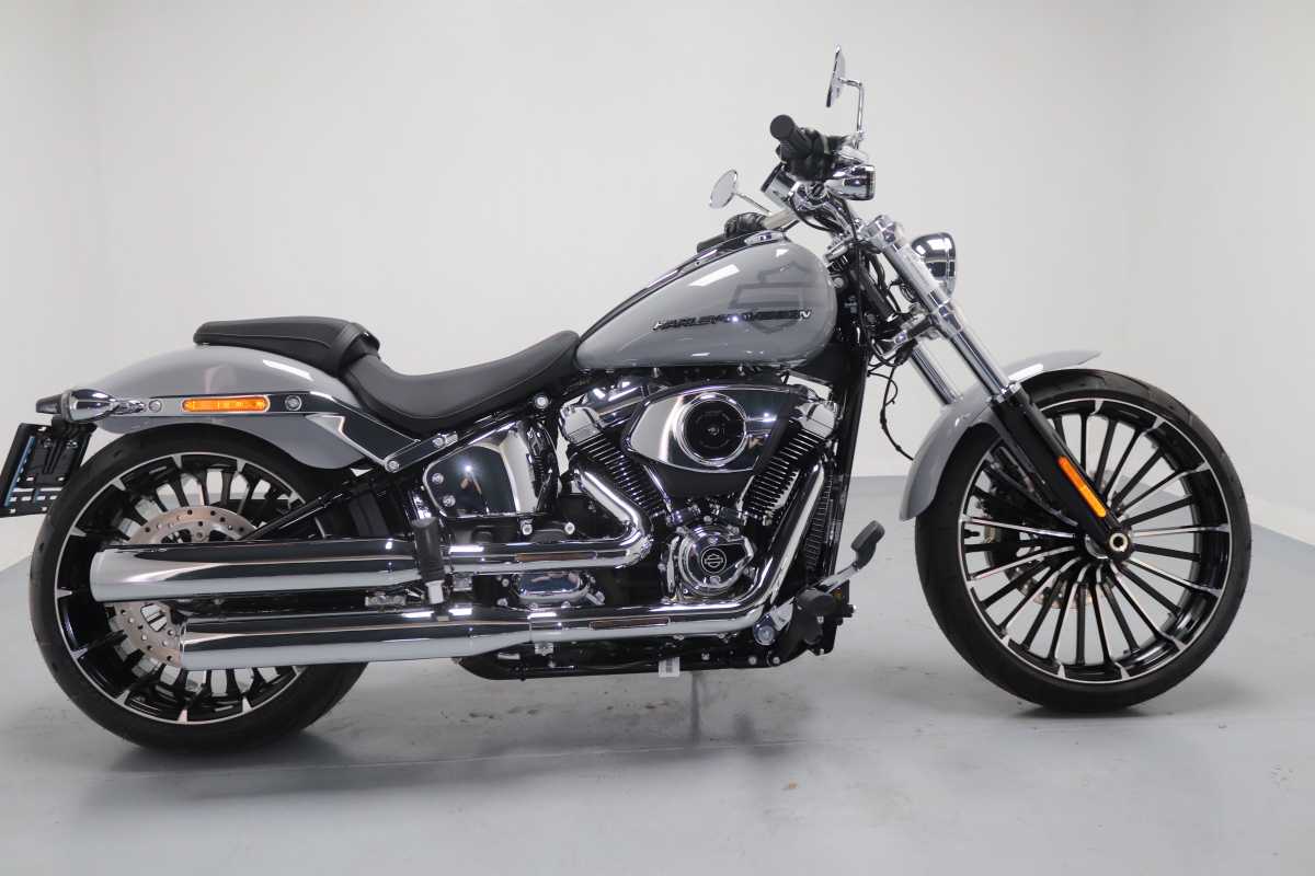 HARLEY DAVIDSON SOFTAIL BREAKOUT 117, image 1