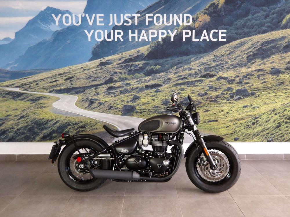 Triumph Bonneville Bobber, image 1