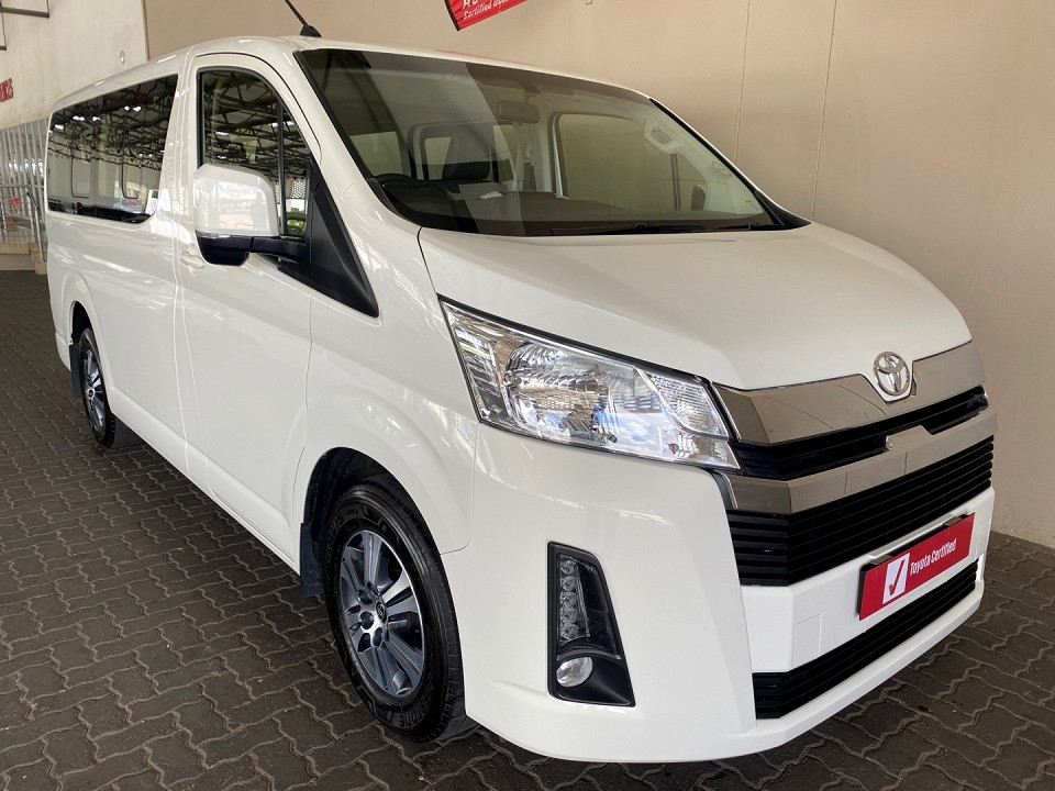 TOYOTA QUANTUM 2.8 GL 11 SEAT, image 1