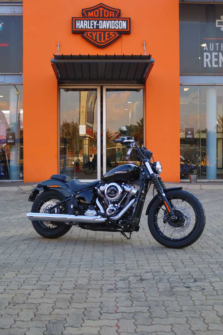 HARLEY DAVIDSON STREET BOB 114, image 1