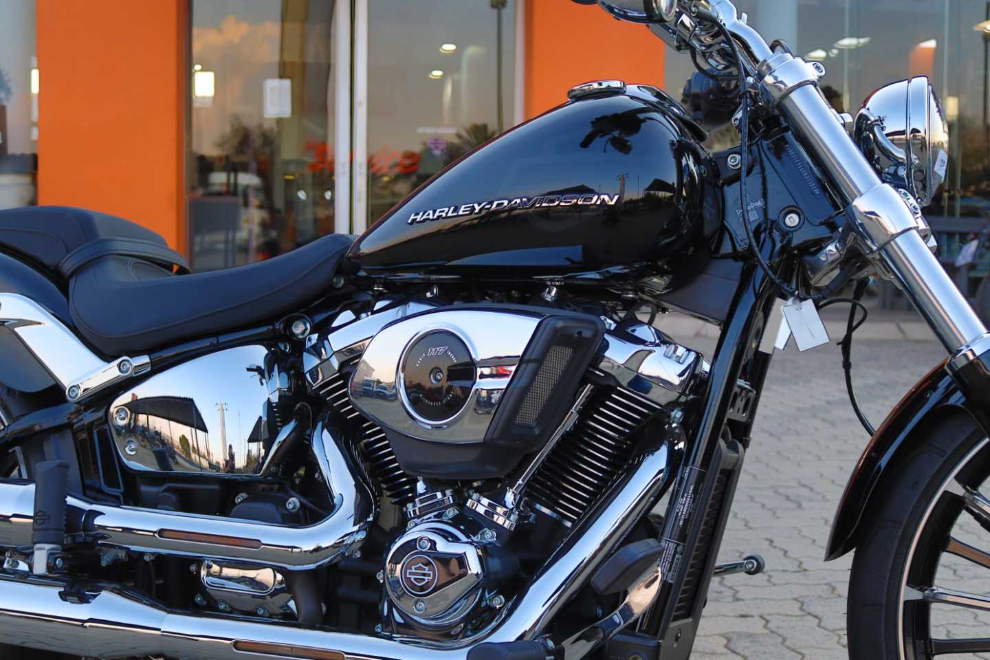 HARLEY DAVIDSON SOFTAIL BREAKOUT 117, image 2