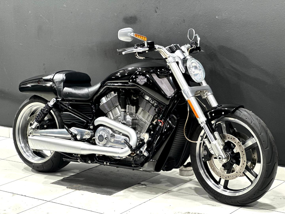 HARLEY-DAVIDSON V-Rod Muscle, image 2