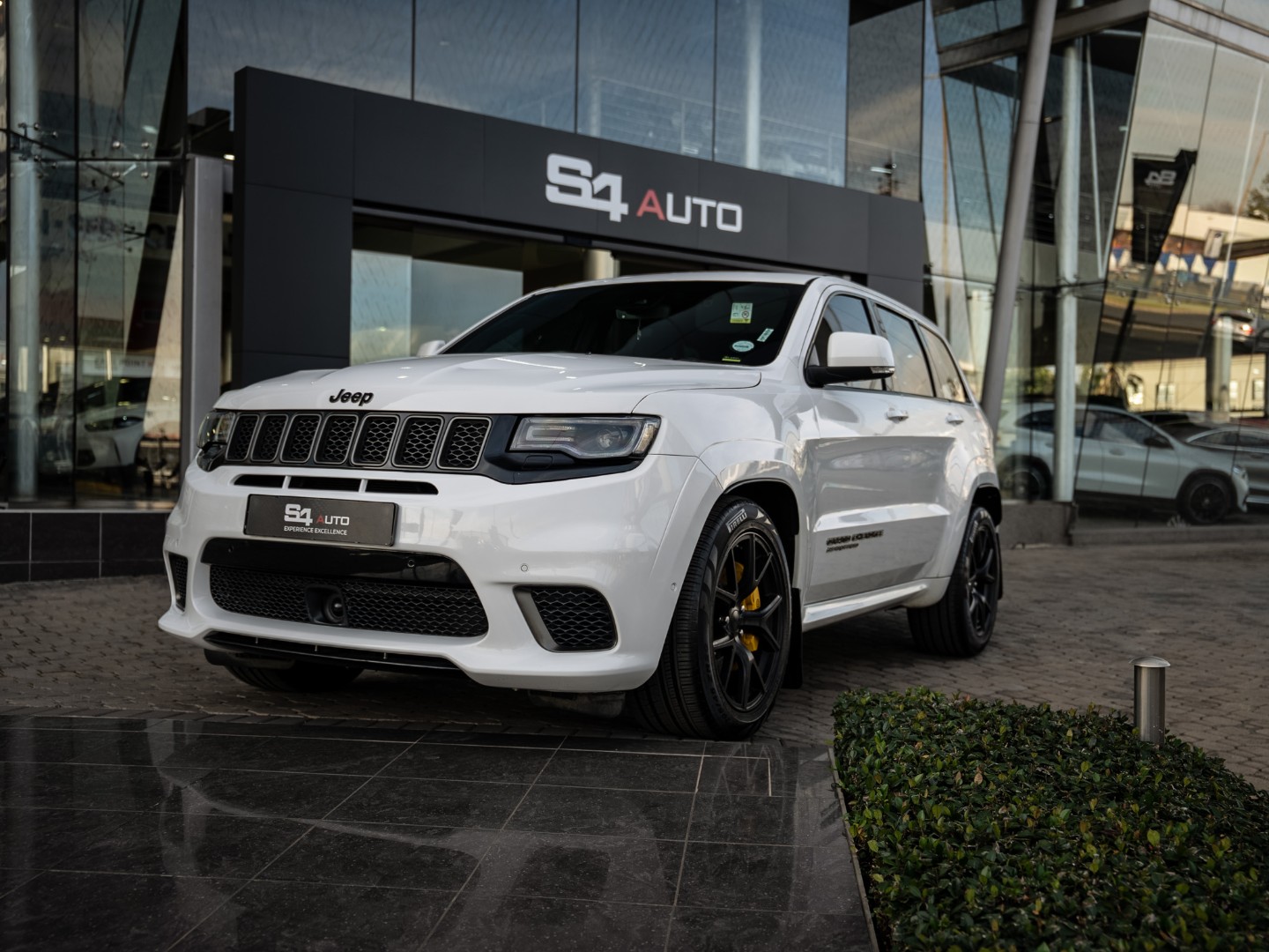 Jeep Grand Cherokee 6.2 Trackhawk, image 1