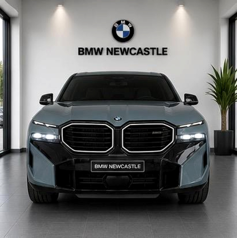BMW XM 4.4 (PHEV), image 2