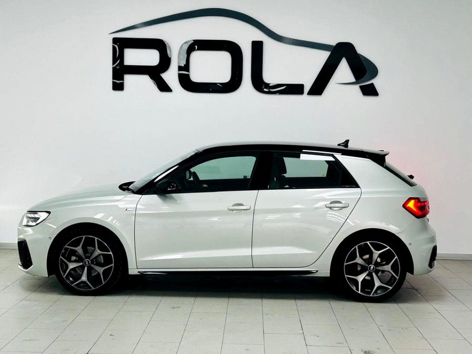 AUDI A1 SPORTBACK 30 TFSI BLACK EDITION S-TRONIC, image 2