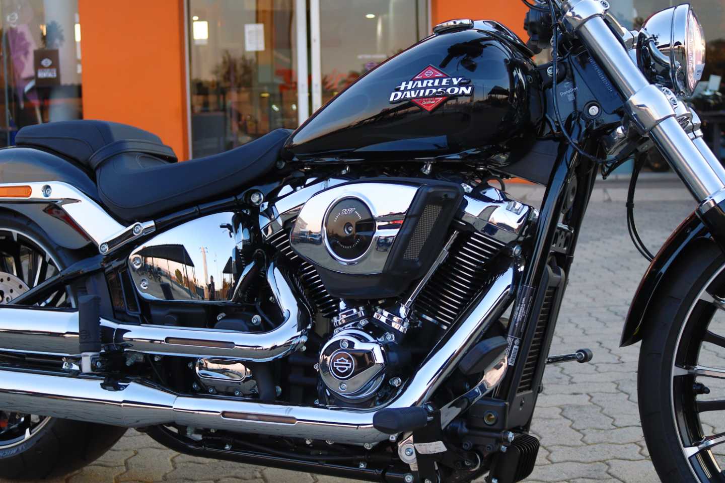 HARLEY DAVIDSON SOFTAIL BREAKOUT 117, image 2