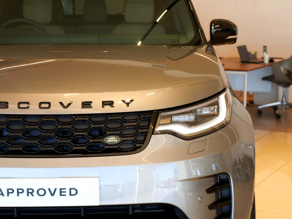 LAND ROVER DISCOVERY 3.0D HSE DYNAMIC (D350), image 2