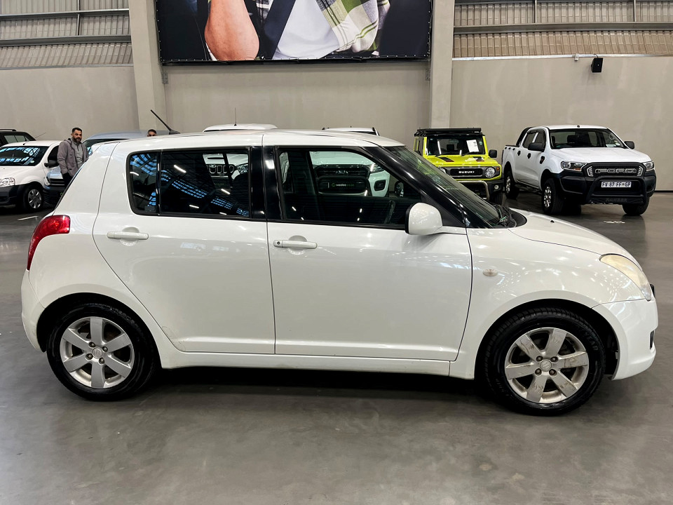 SUZUKI SWIFT 1.5 GLS, image 2
