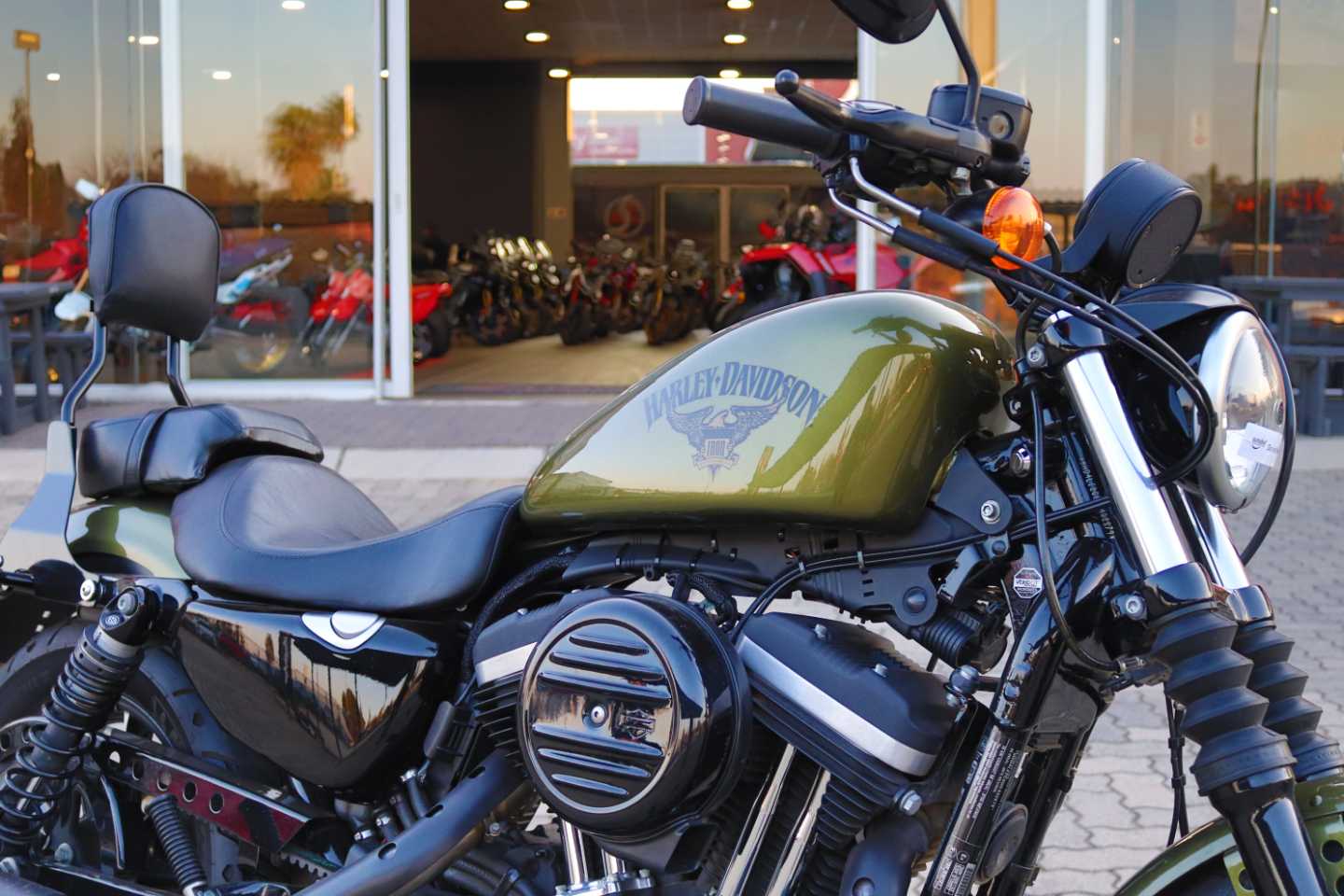 HARLEY DAVIDSON SPORTSTER XL883N IRON ABS, image 2