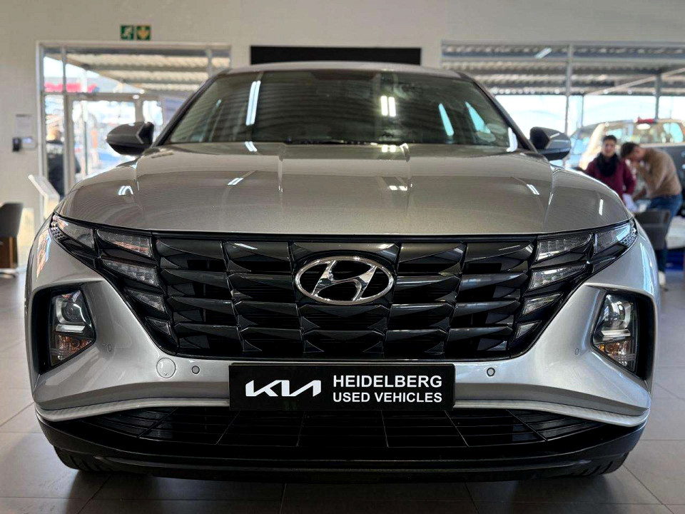HYUNDAI TUCSON 2.0 PREMIUM A/T, image 2
