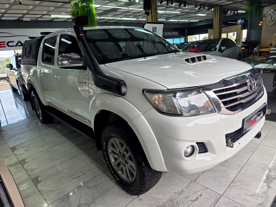 TOYOTA HILUX 3.0 D-4D LEGEND 45 4X4 P/U D/C, image 1