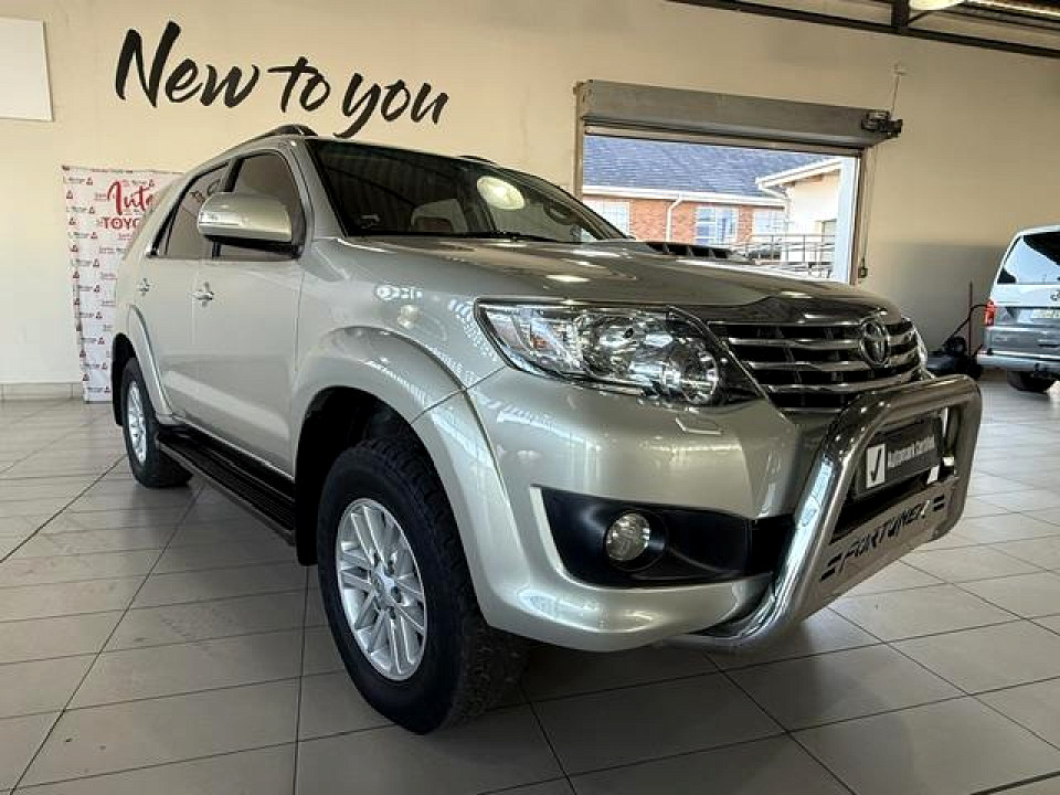 Toyota Fortuner 3.0D-4D 4x4, image 1