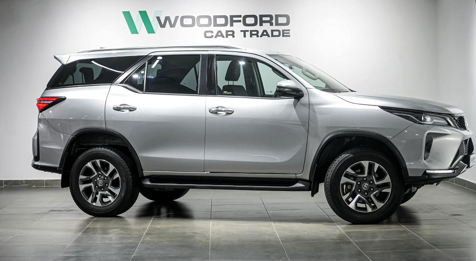TOYOTA FORTUNER 2.4GD-6 4X4 A/T, image 1