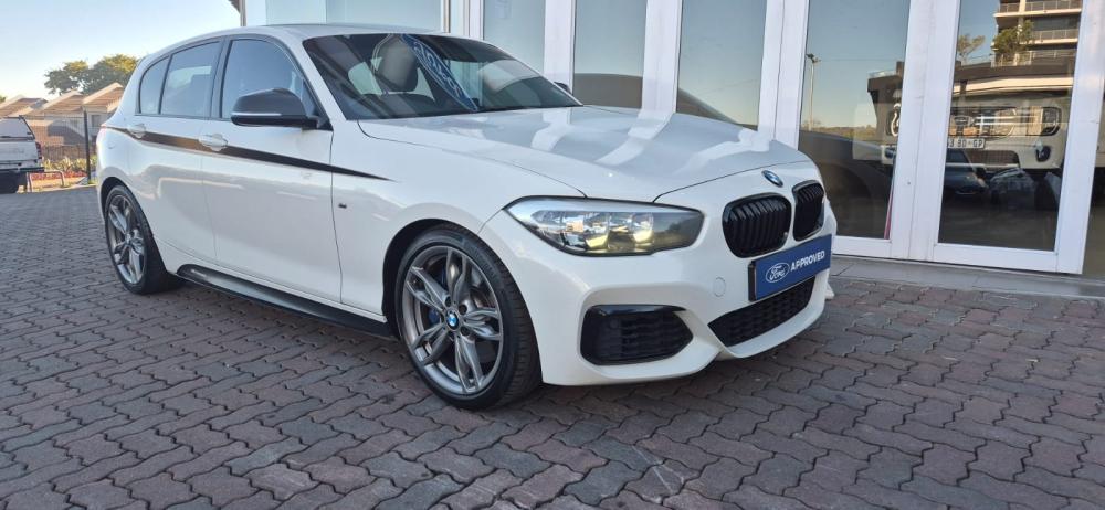 BMW M140i 5-door Edition Shadow Sports-Auto, image 1