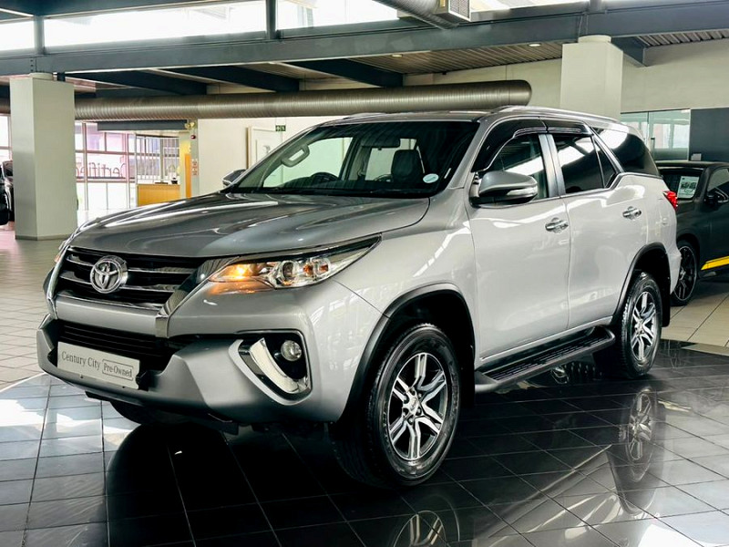 TOYOTA FORTUNER 2.4GD-6 R/B A/T, image 1